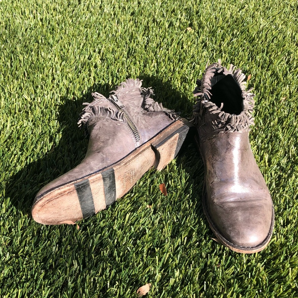 Ducanero Fringe leather ankle boots in Distressed metallic bronze shimmer